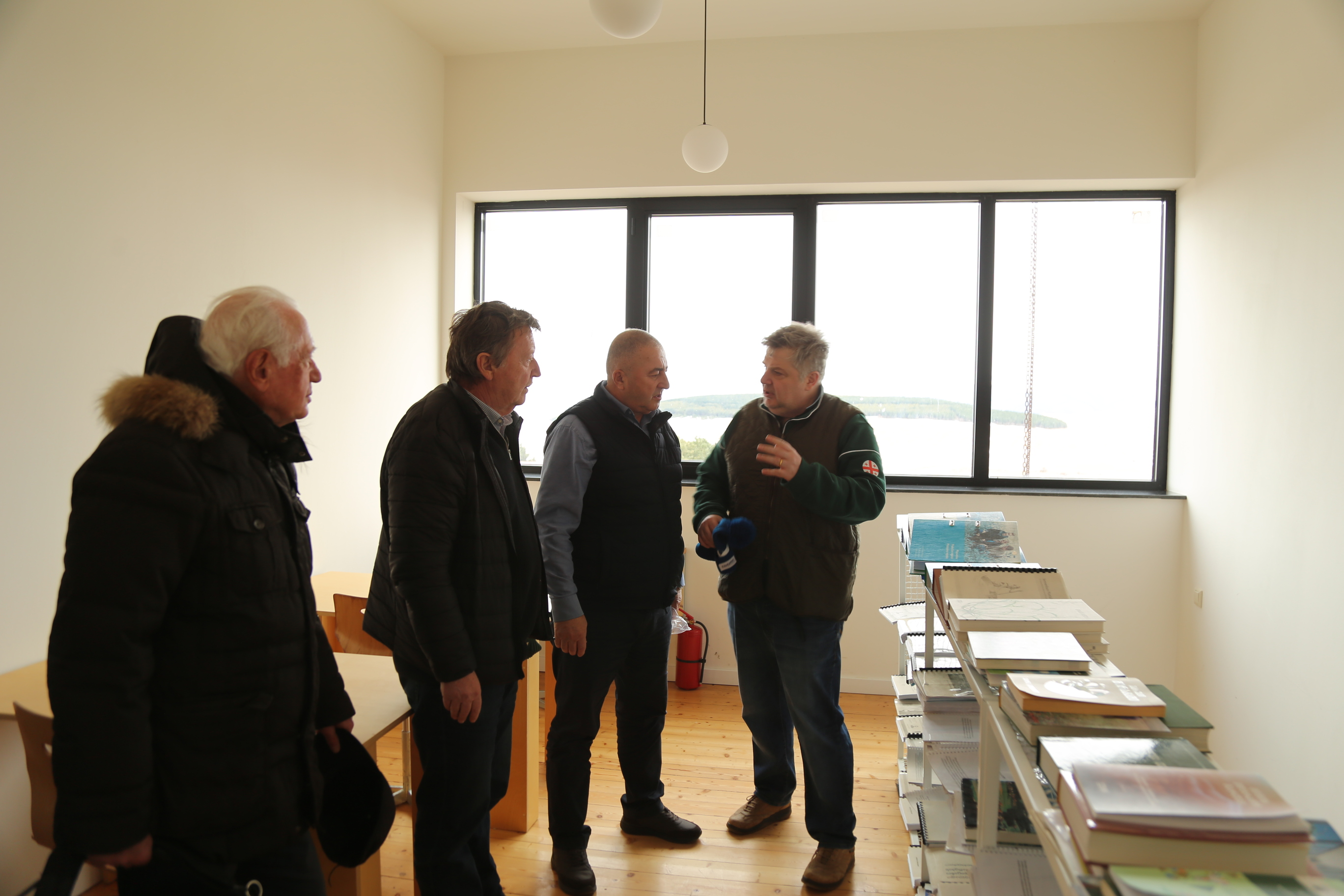 სამეცნიერო-კვლევითი ცენტრის წარმომადგენლები სკოლაში „შვეიცარიული აგრარულ სკოლა კავკასია“ იმყოფებოდნენ